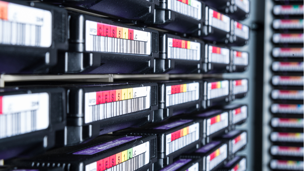 نقش استراتژیک Tape Storage در حفاظت از دادهها نقش استراتژیک Tape Storage در حفاظت از دادهها